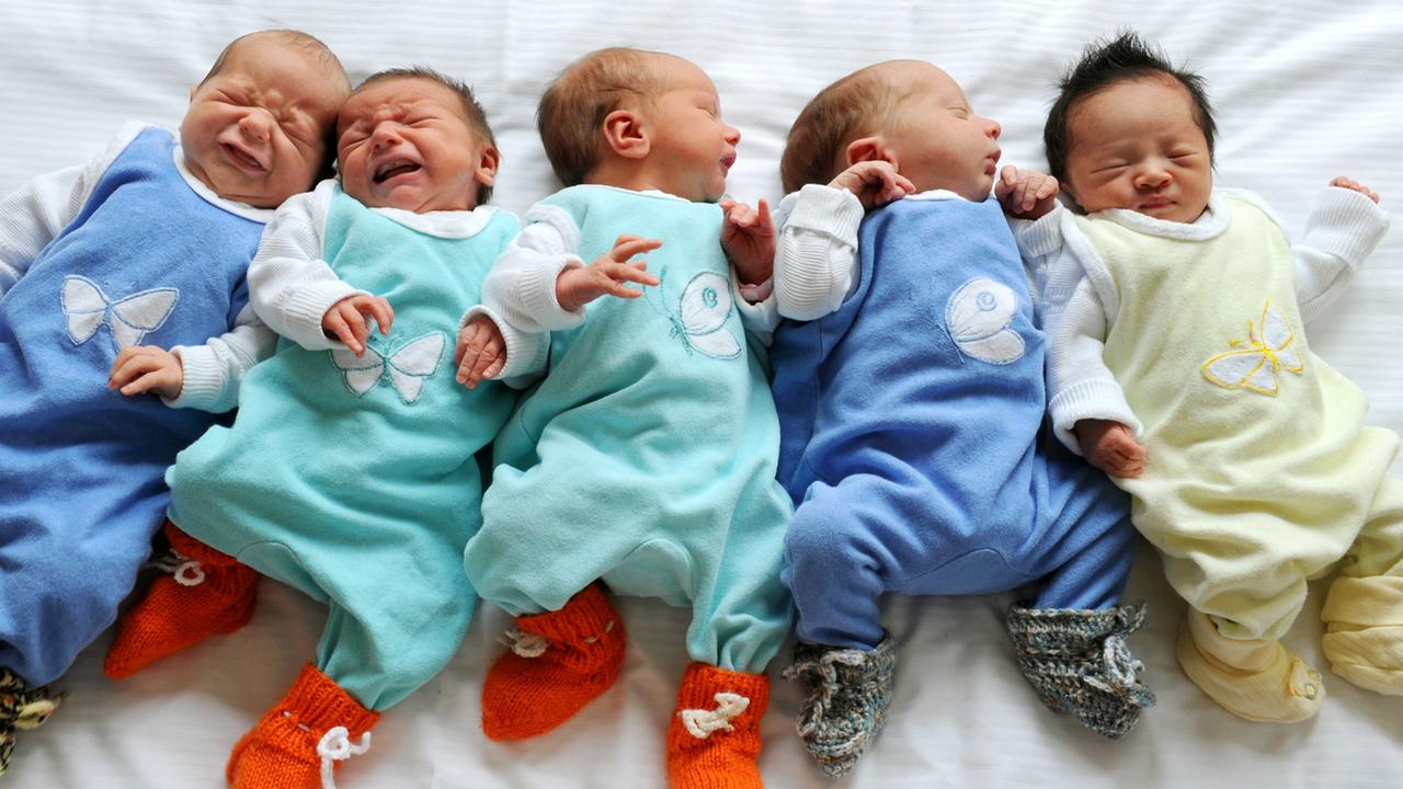 Populārākie vārdi bērniem, kas dzimuši 2026. gada janvārī, saskaņā ar AI datiem.