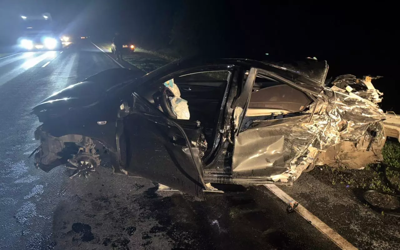 „Viņš gribēja pievienoties mafijai”: viena no jauniešiem, kas gāja bojā autoavārijā Alesā, māte stāsta par pusaudzi, kas bija iesaistījies narkotiku tirdzniecībā.