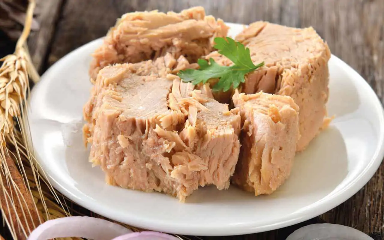 Blanka Garcia-Oreja, dietoloģe: „Vienmēr izvēlieties konservus ar tunzivīm, uz kuriem ir norādīts „tunzivis”, nevis „gaišā tunzivis”. Šī suga satur vismazāk smago metālu.”