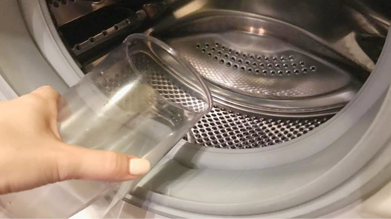 Tīrīšana: drošs veids, kā iztīrīt veļas mašīnas cilindru un padarīt to nevainojami tīru.