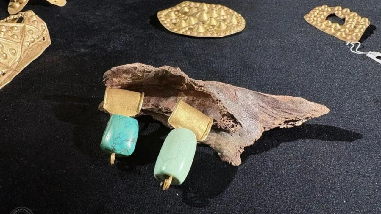 Gadsimta atklājums | Ķīniešu arheologi ir atklājuši apraktu dārgumu kolekciju, kas mainīs vēsturi.