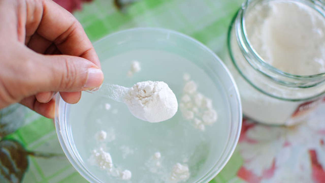 Pārtikas sodas un talka sajaukšana: kāpēc tas ir ieteicams un kādam nolūkam to izmanto.