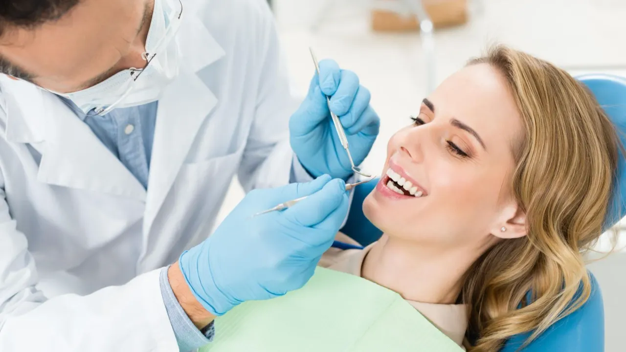 Straujš pieprasījuma pieaugums UBA zobārstniecības klīnikā: trīs iemesli, kāpēc katru dienu tiek pieņemti vairāk nekā tūkstoš pacienti.