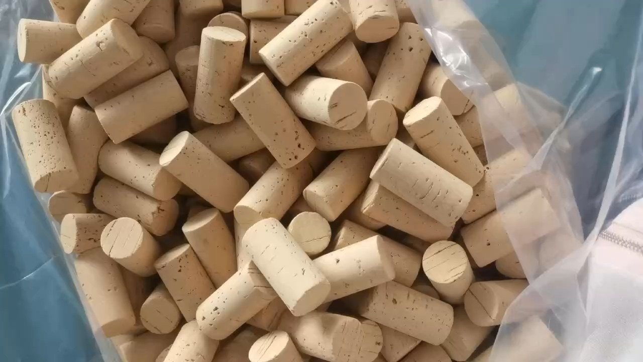 Korķi, kas atkal spīd: idejas pārstrādei jaunajā gadā, ņemot vērā ilgtspējīgas attīstības principus.