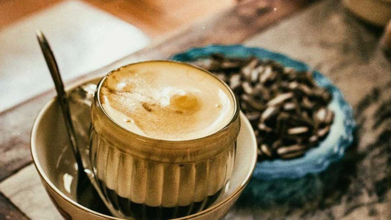 Vēsturiska Romas maizes ceptuve, kas veic revolūciju kafijas pasaulē, pievienojot olu savam “espresso”.