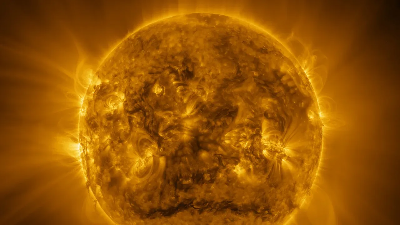 Gadsimta atklājums: zinātnieki apstiprināja, kas atrodas Saules iekšienē, un šis atklājums satrauca visu pasauli.