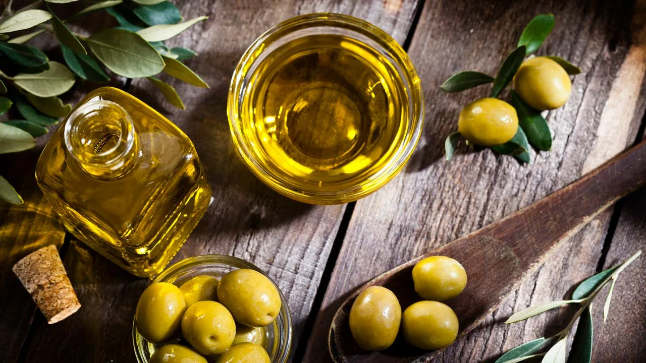Olīveļļas cenas šajā valstī 2026. gadā: pēdējās tirgus svārstības un tendences.