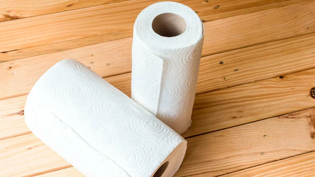 Papīra dvieļi virtuvē ir pagātnes palieka: ekoloģiskās tendences ietvaros tos aizstāj ar daudzkārt lietojamām un ekonomiskām alternatīvām.