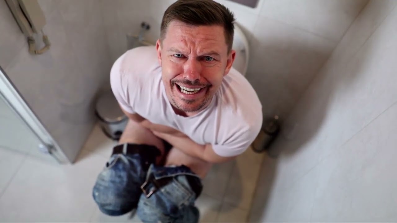 Kāpēc japāņi sēž uz podiņa ar seju uz priekšu: iemesls ir pārsteidzošs, bet tajā ir loģika