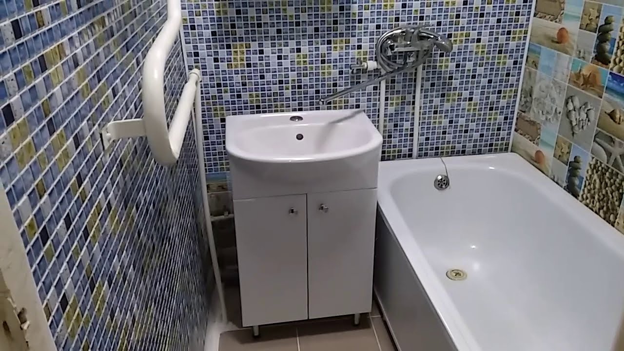 Vannas istabas remonts bez būvdarbiem: šeit ir grīdas segumu varianti, kas būs populāri 2026. gadā, lai remontētu vannas istabu, neceļot putekļus.