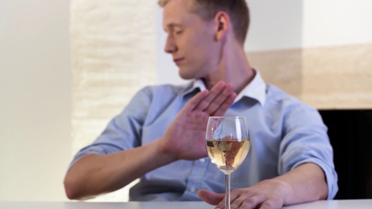 Neirologs Ričards Restaks: „Ja jums ir 65 gadi vai vairāk, es ieteiktu uz visiem laikiem atteikties no alkohola.”