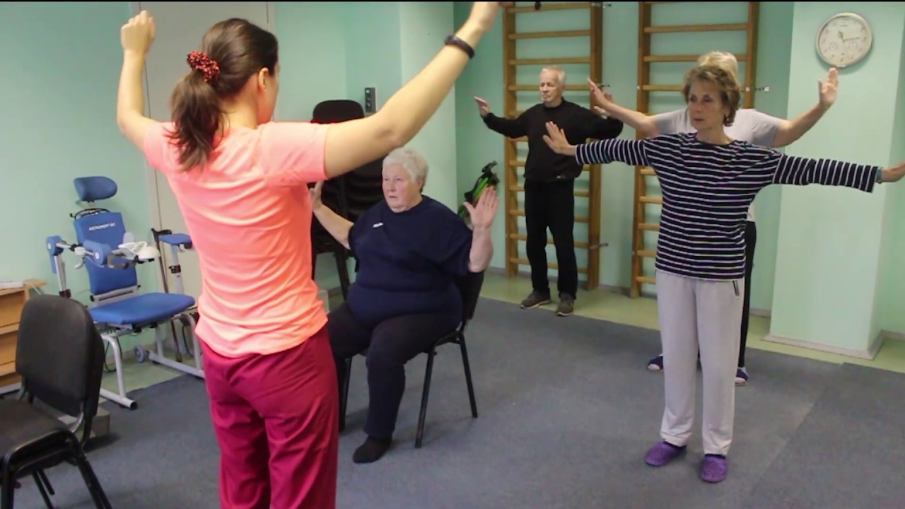 Fizioterapeitu ieteiktie vingrinājumi smadzeņu aktivitātes un enerģijas uzturēšanai.