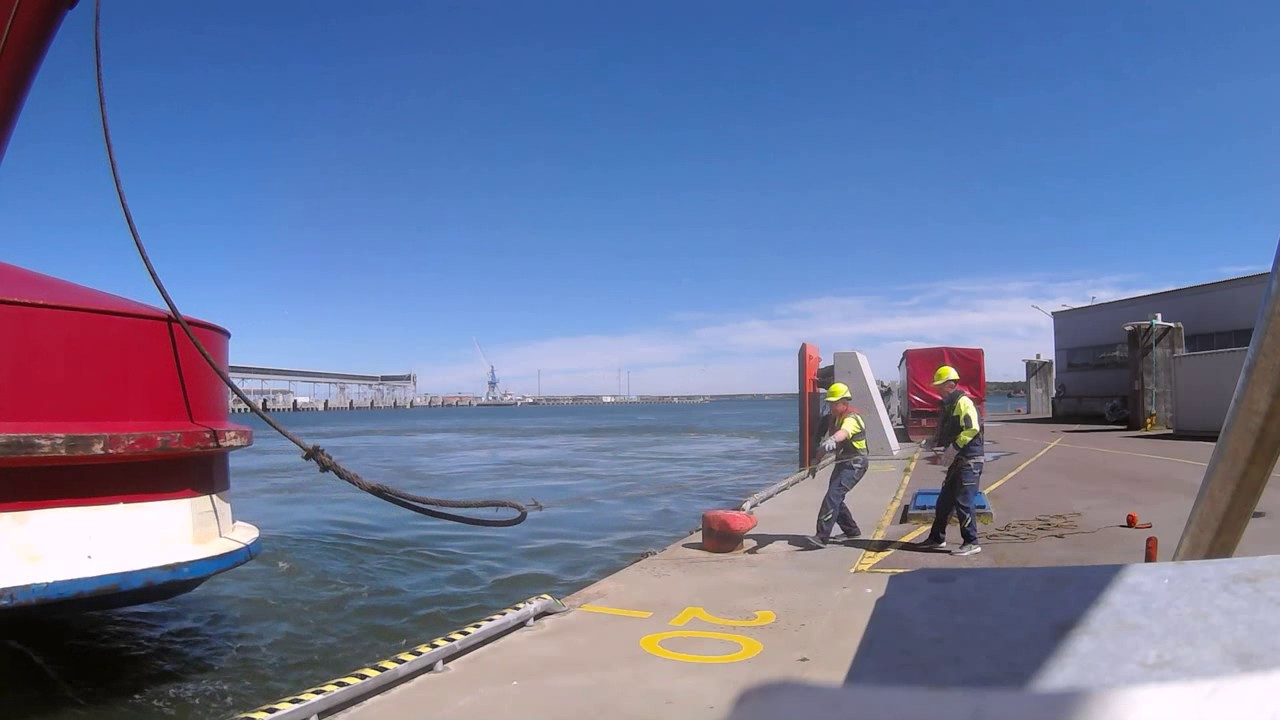 Ķīna ir uzsākusi savu pirmo automātisko piestāšanas sistēmu, kas izslēdz nepieciešamību izmantot troses un piestātniekus.