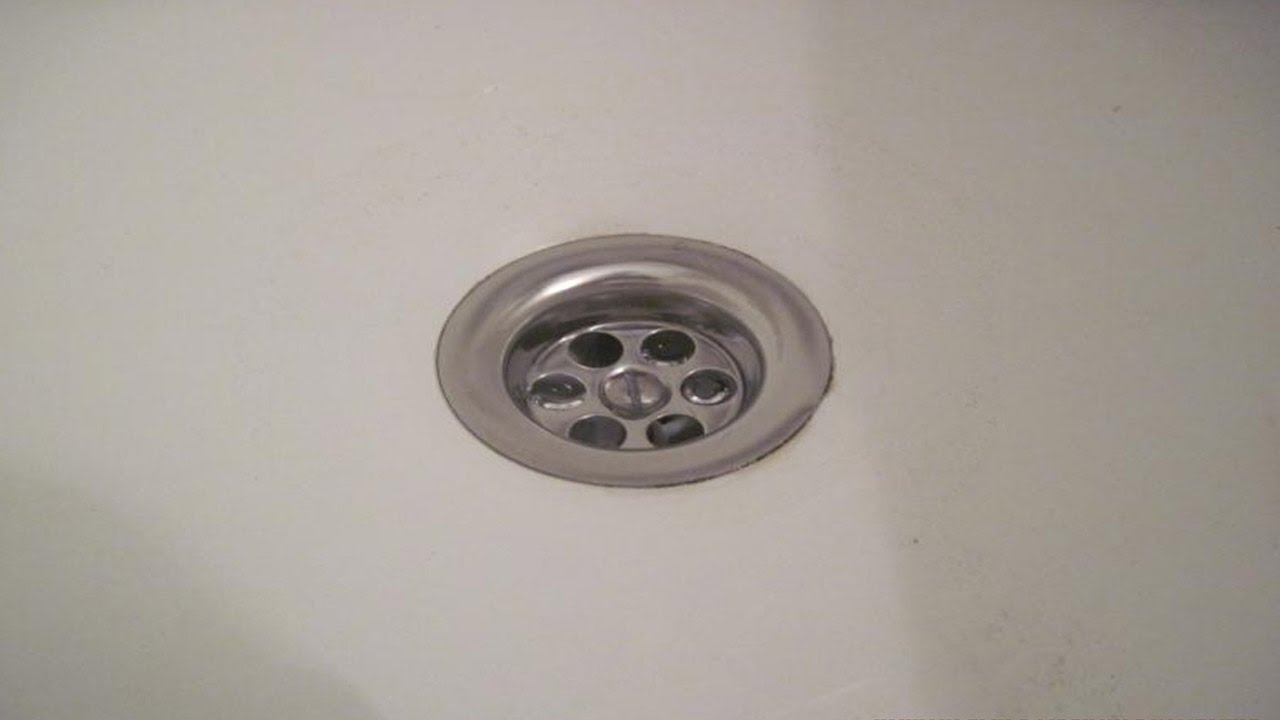 Alumīnija folijas uzlīmēšana uz vannas izlietnes: kāpēc tas ir ieteicams un kāpēc tas ir nepieciešams.