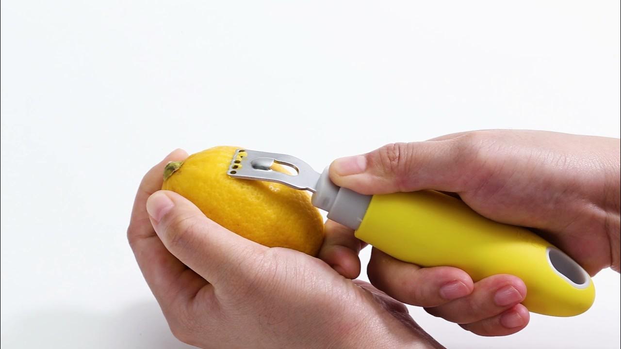 Durvju rokturu berzēšana ar citrona miziņu: kāpēc tas ir nepieciešams un kāpēc tas ir ieteicams.