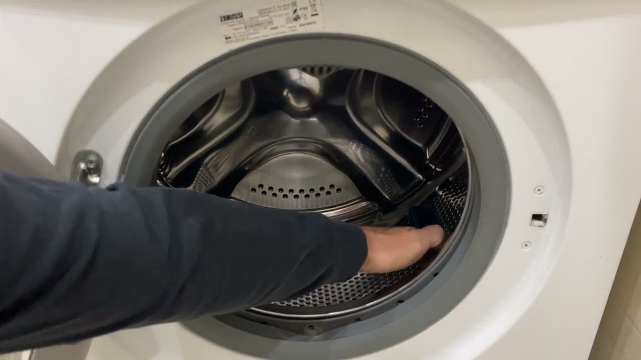 Kāpēc ieteicams likt virtuves sūkli veļas mašīnā?