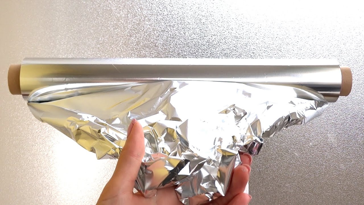 Tas ir modē | Kāpēc ir nepieciešams pielīmēt alumīnija foliju pie logu sliedēm un kāpēc tas ir ieteicams?