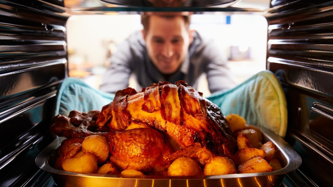 Kā atbrīvoties no ēdiena vai ceptas pārtikas smaržas mājā