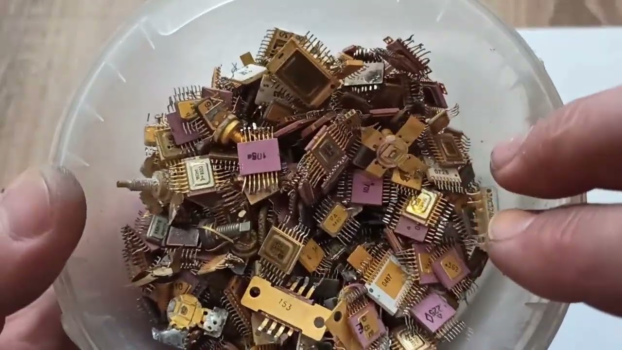 Visi to izmet, bet tajā ir 22 karātu zelts, kas var maksāt tūkstošiem dolāru.