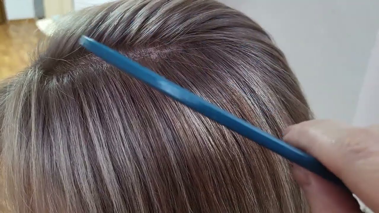 Atvadieties no sirmiem matiem: kā pagatavot un uzklāt šo mājas krāsu, kas padarīs jūsu matus spīdīgus un gludus.